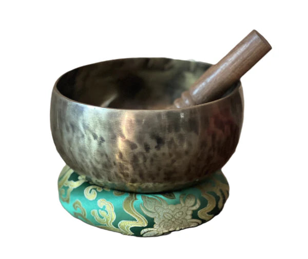 HAND-HAMMERED/ HANDMADE SMALL TIBETAN SINGING BOWL FROM NEPAL SUPPLIED WITH FREE CUSHION AND MALLET