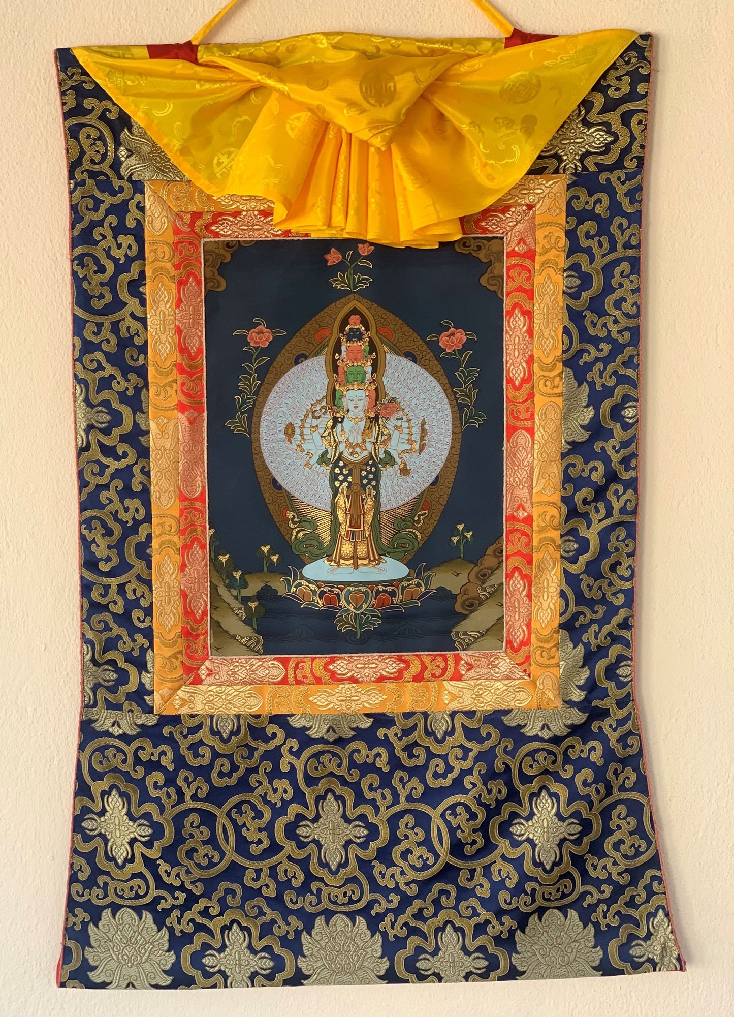 Original Hand-painted 1000 Armed Avalokiteshvara/Lokeswor Tibetan Thangka Painting with Silk Brocade