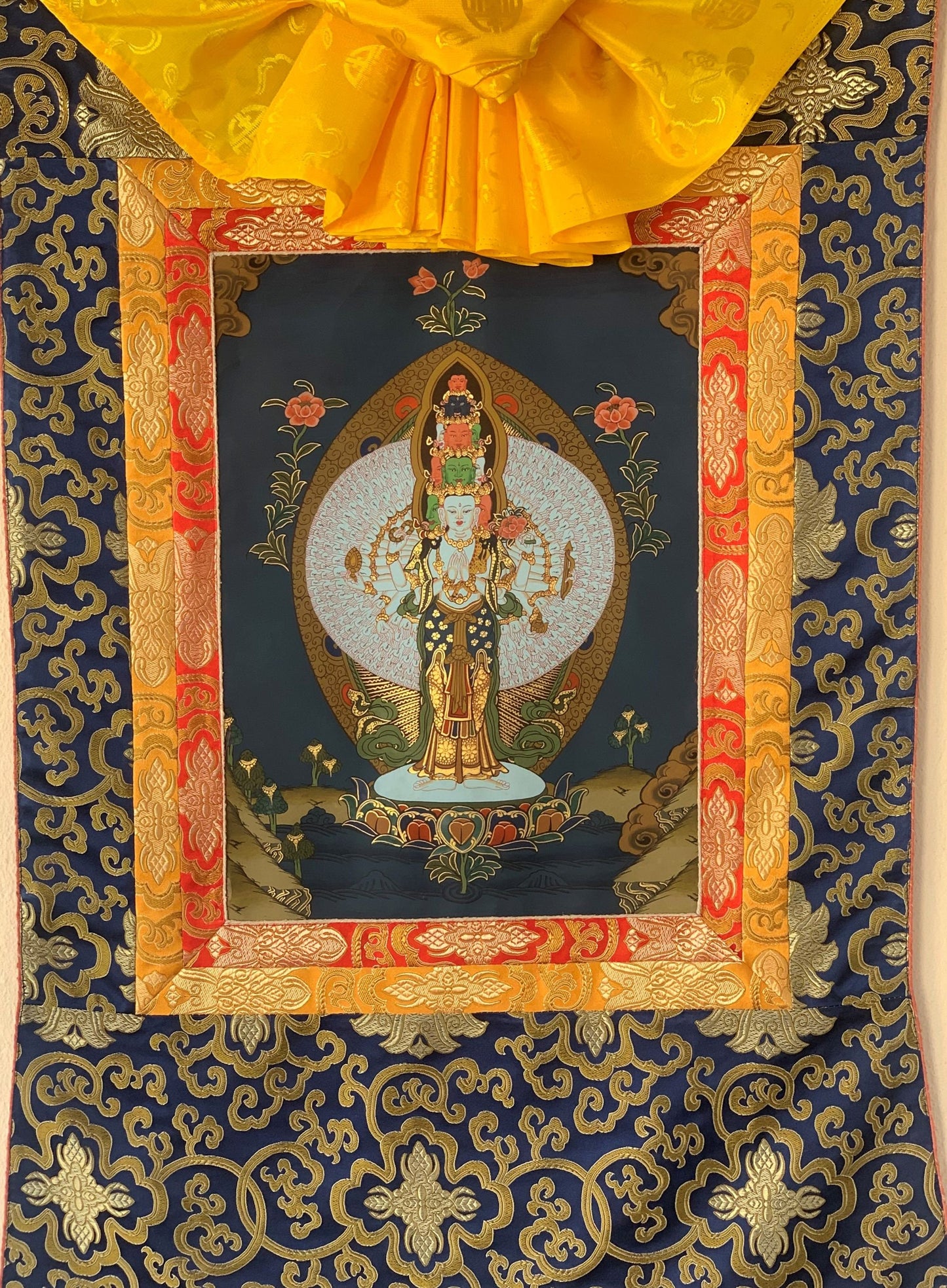 Original Hand-painted 1000 Armed Avalokiteshvara/Lokeswor Tibetan Thangka Painting with Silk Brocade