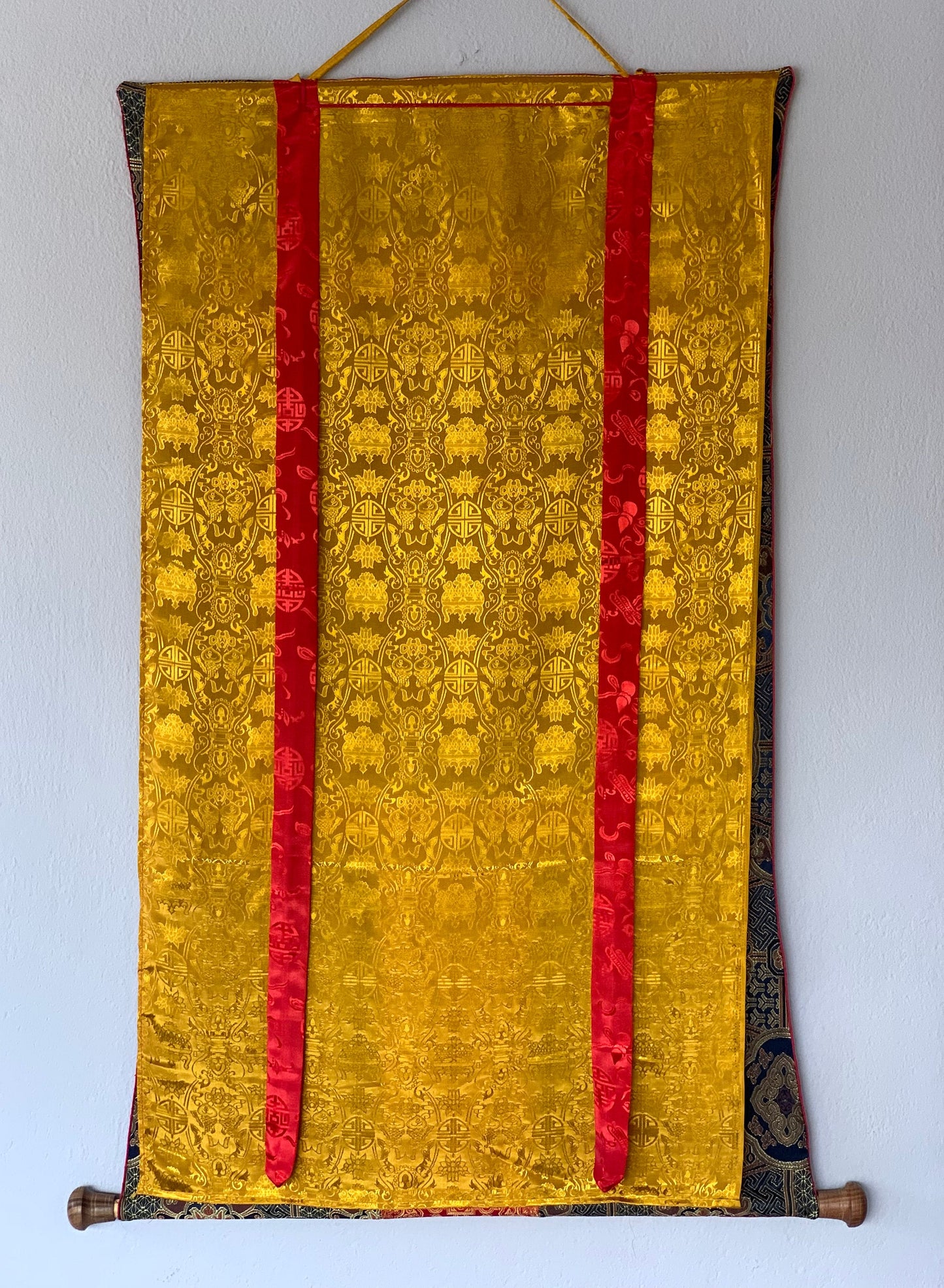 Original Hand Painted Shakyamuni / Lord Gautama / Tibetan Wall Hanging Compassion , Meditation Thangka / Thanka Painting From Nepal