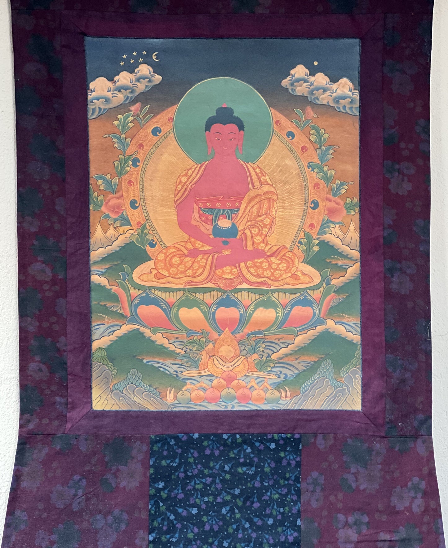 Original Hand-Painted Amitabha Buddha Old Oil-Varnished Tibetan Compassion / Meditation Thangka / Thanka Painting with Cotton Brocade